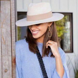 Teressa Foglia x Curateur Lynn Hat Cream Felt NEW
